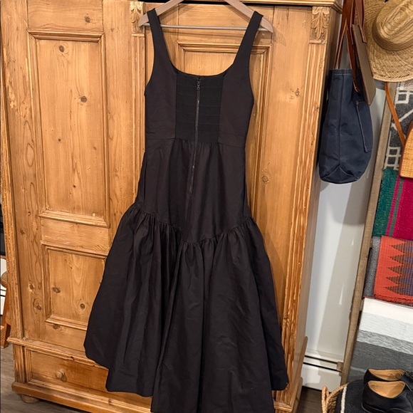 Alice + Olivia Black Dress - Picture 7 of 9